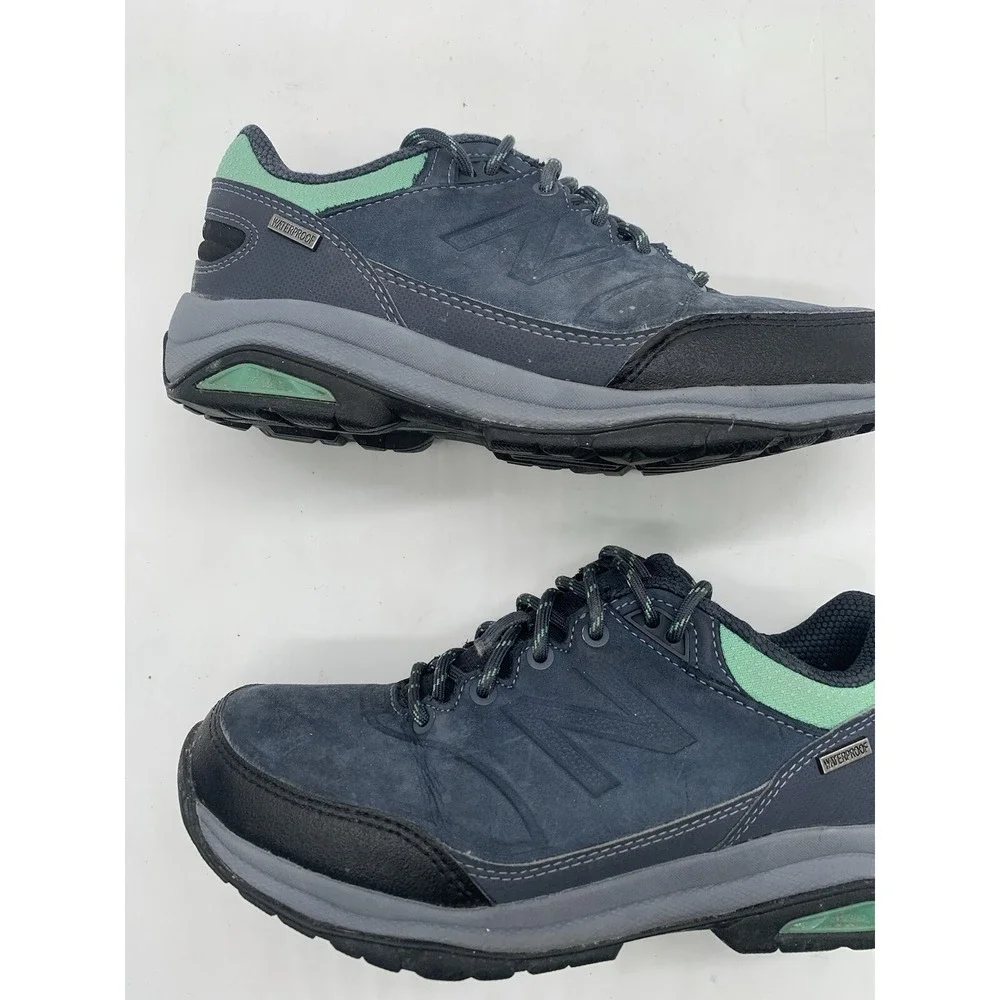 New Balance Trail Walking Shoes Womens 6 B US Lace Up Waterproof WW1300 v1